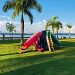 Flat Romantico A Beira Lago M 401